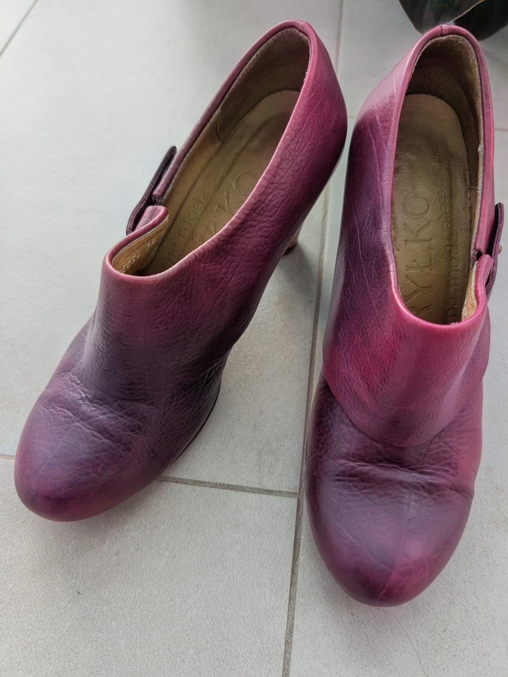 Women's Feminine Gradient Berry Leather Ankle Heels